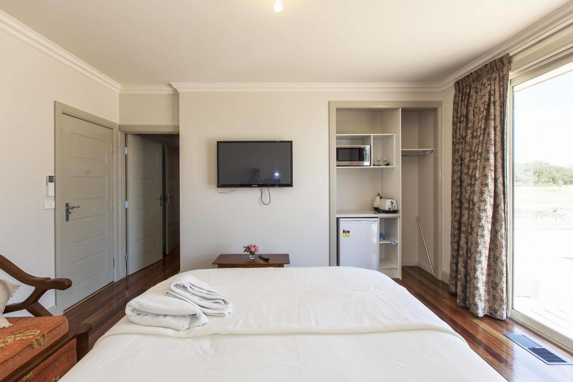 Aurora Cottages Bush Retreat Pomonal Esterno foto